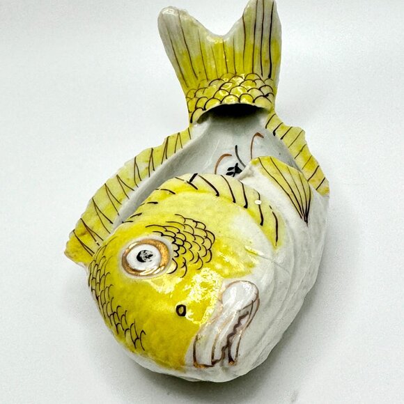Antique Chinese Hand-Painted Fish Shaped Ceramic Dish Qing Dynasty Yellow - Picture 2 of 10